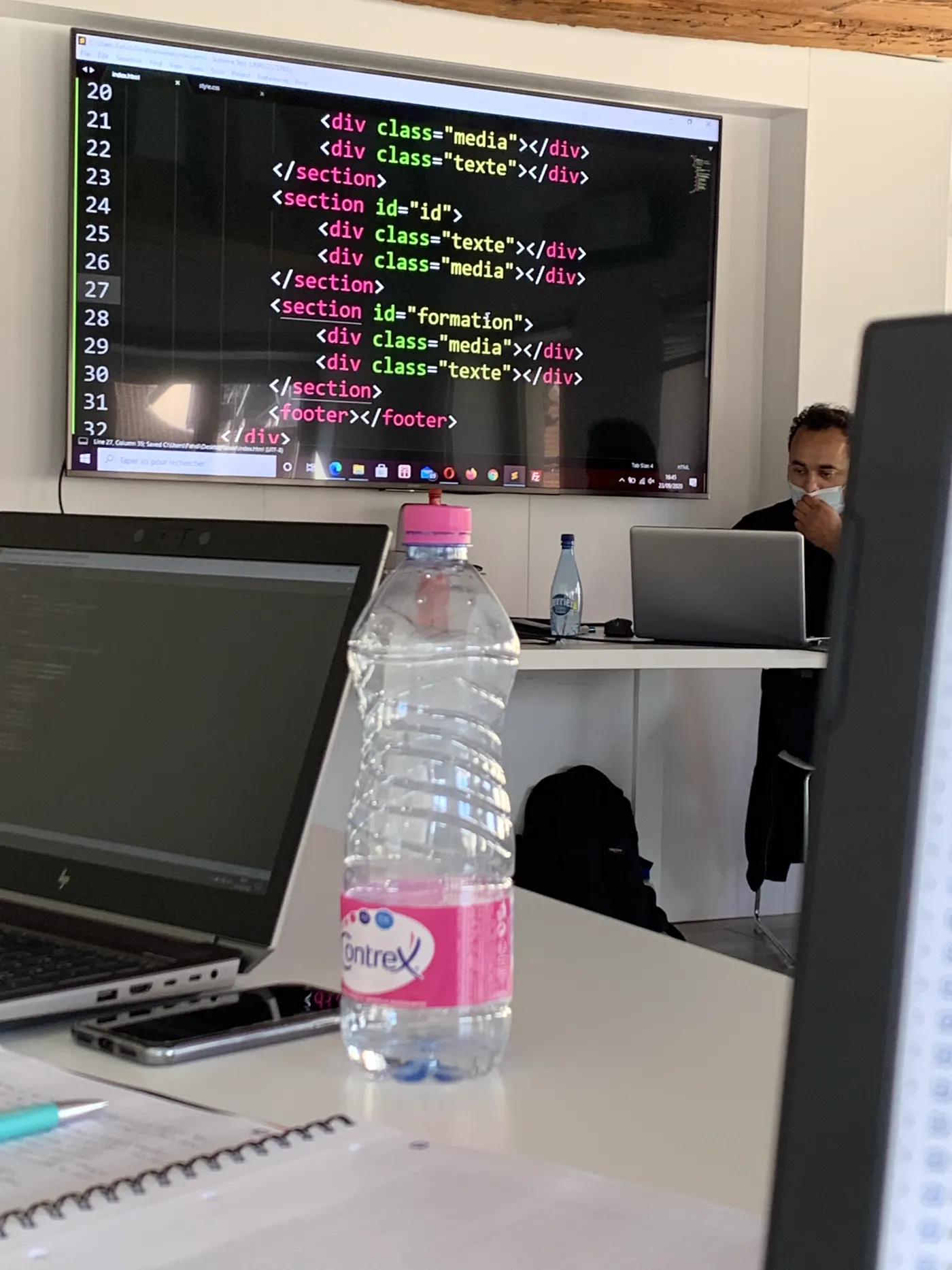 Cours de développement web pendant la formation Naïas